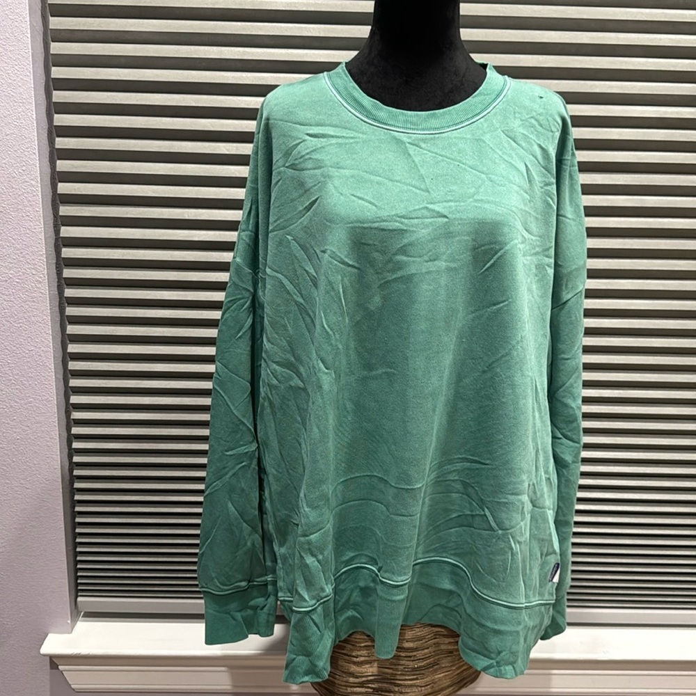 Pullover sweater